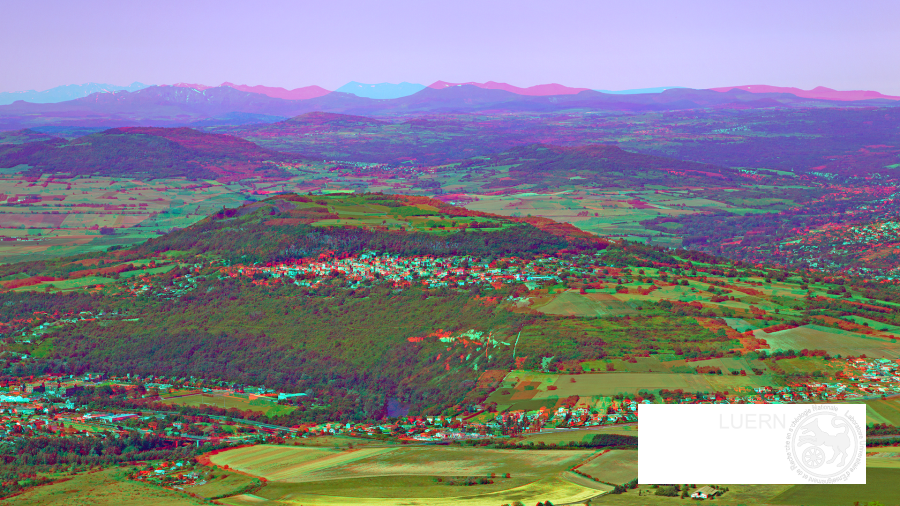 Oppidum de Corent, cols jusqu'à l'horizon