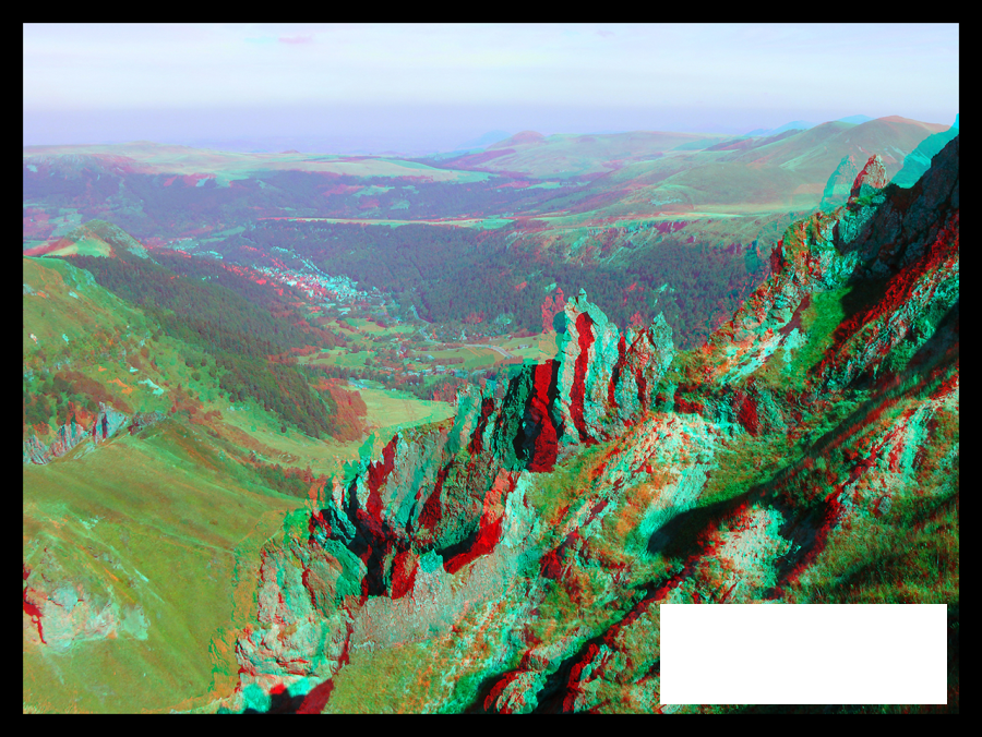 Au loin Le Mont-Dore