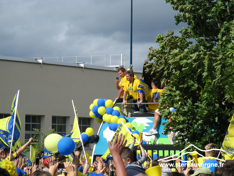 Premier contact hors du Stade...