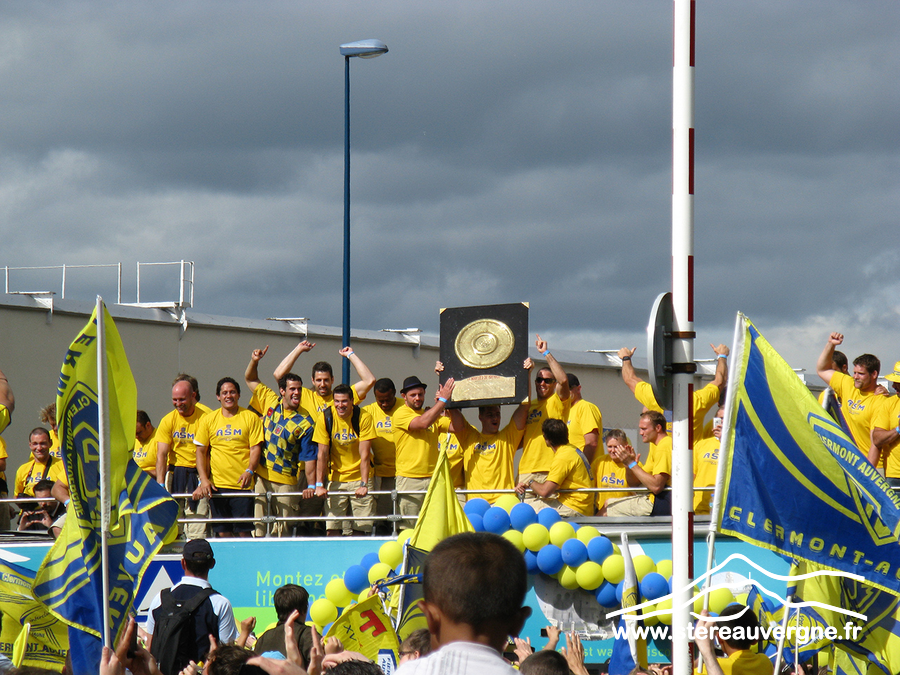 Explosion des supporters